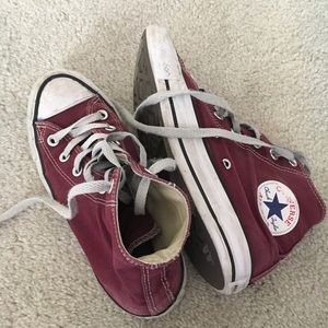 Maroon converse